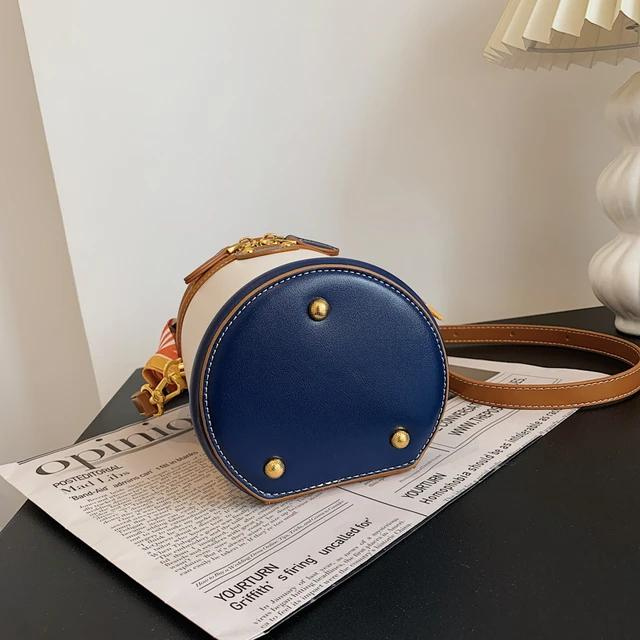 Cross-Body Eimertasche