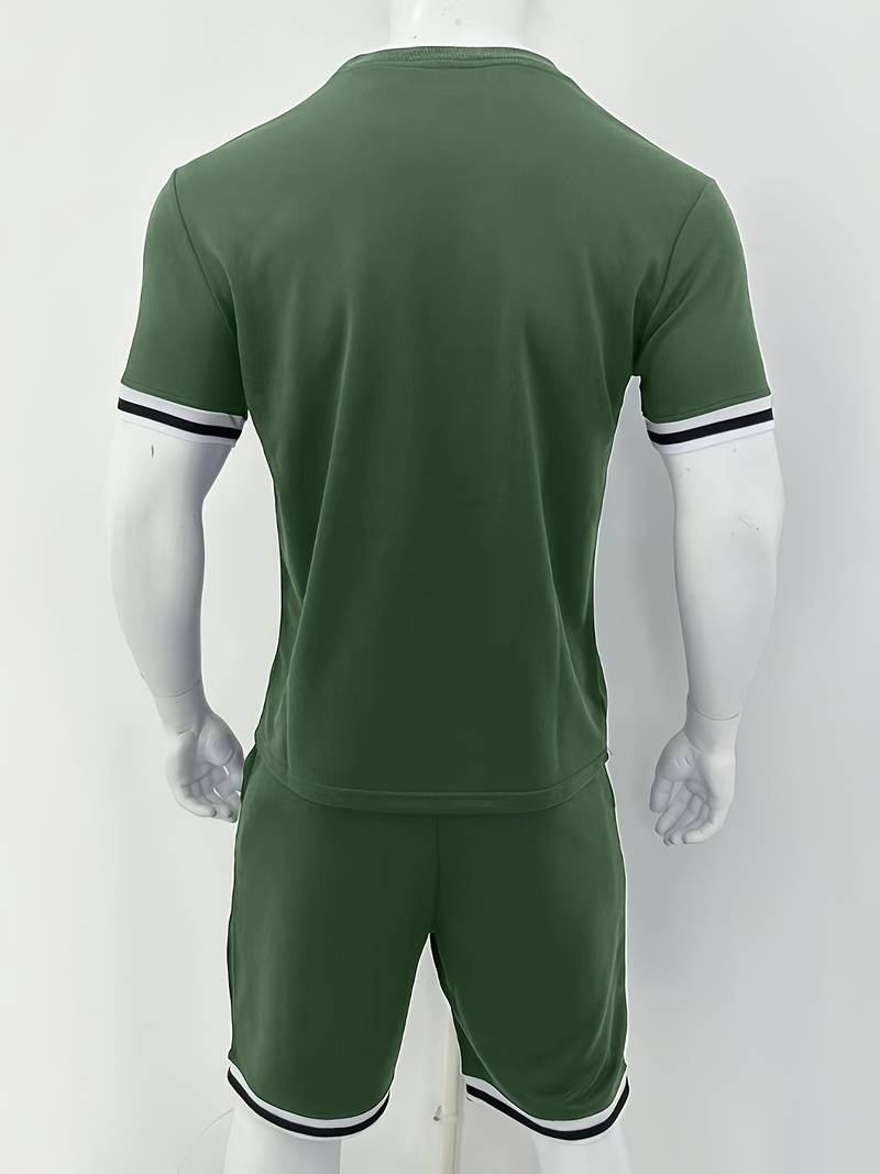 Thomas – atmungsaktives gestreiftes t-shirt und lässige shorts