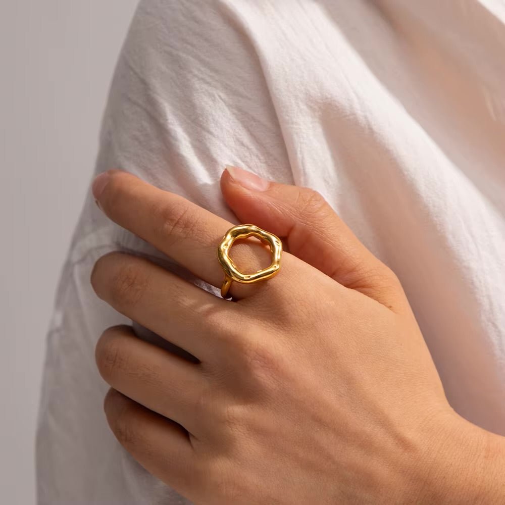 Lyra Ring