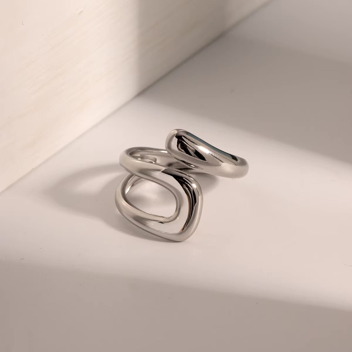 Velaris Ring
