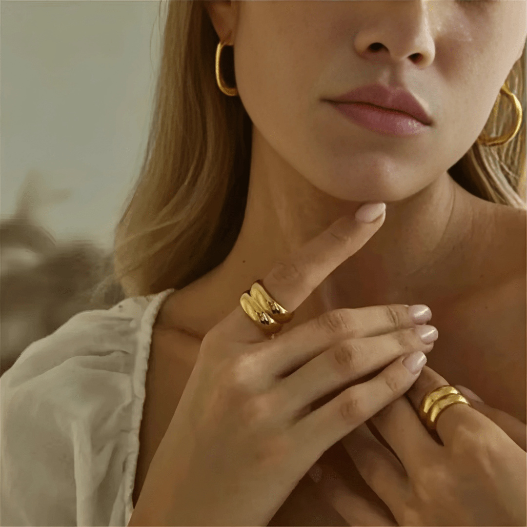 Velora Ring