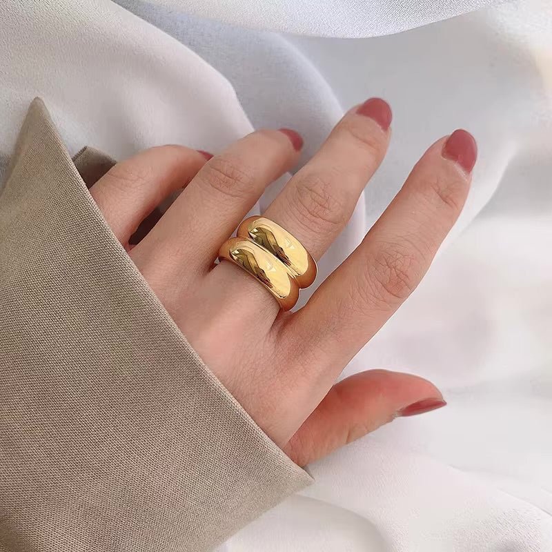Velora Ring