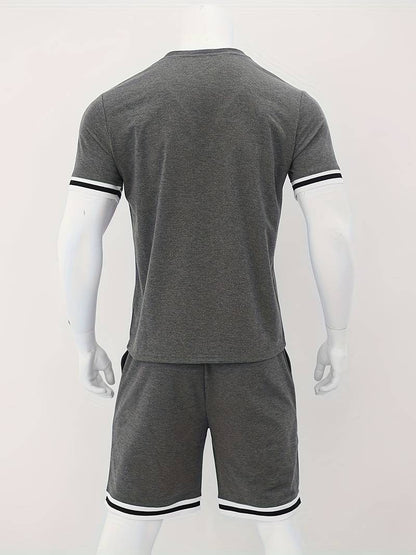 Thomas – atmungsaktives gestreiftes t-shirt und lässige shorts