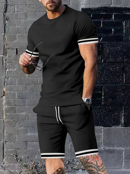 Thomas – atmungsaktives gestreiftes t-shirt und lässige shorts