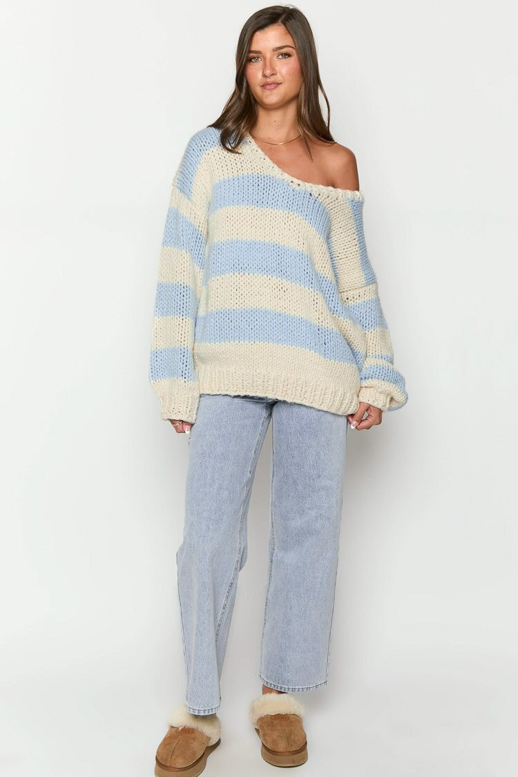 Schulterfreier Pullover mit Streifen