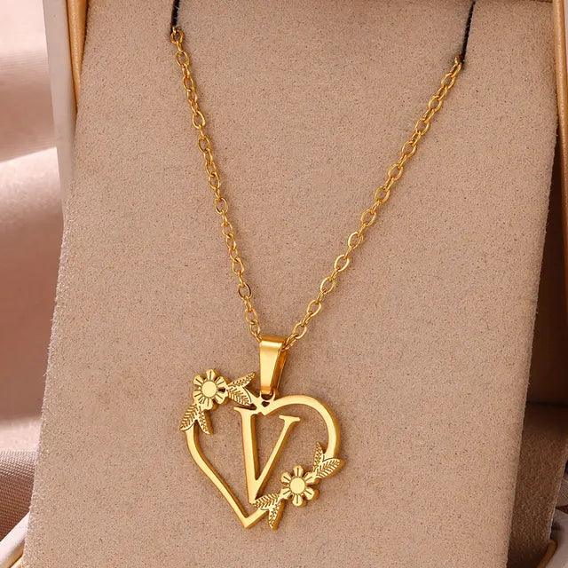 Denisse | Gold zierliche Blume Initialen Halskette