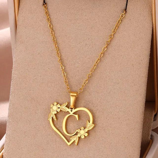 Denisse | Gold zierliche Blume Initialen Halskette