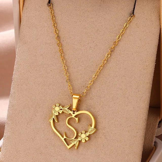 Denisse | Gold zierliche Blume Initialen Halskette