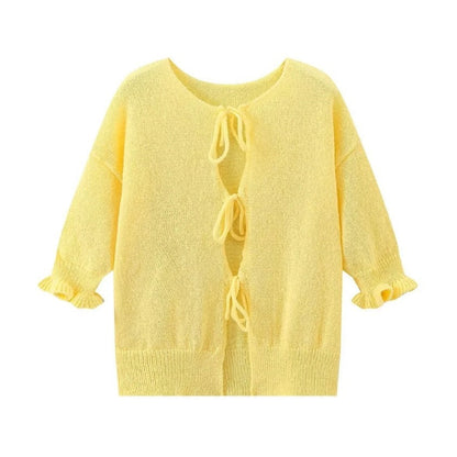 Strickjacke mit Fliege