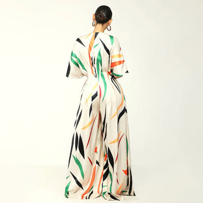 Jumpsuit mit V-Ausschnitt und weitem Bein