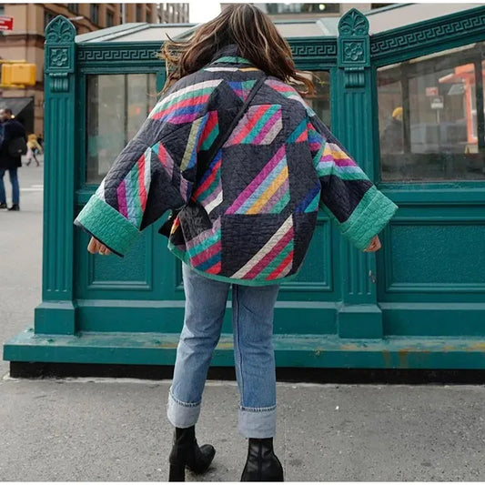 Bella - Doorgestikt kimono vest met regenboogstrepen