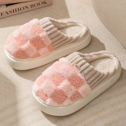 Peachy - Karierte Plüschpantoffeln - Indoor-Schuhe