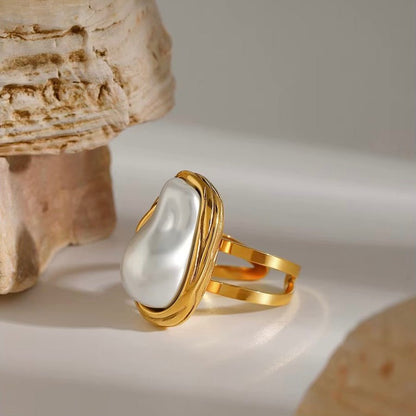Baroque Pearl Ring