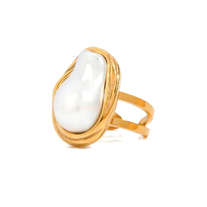 Baroque Pearl Ring