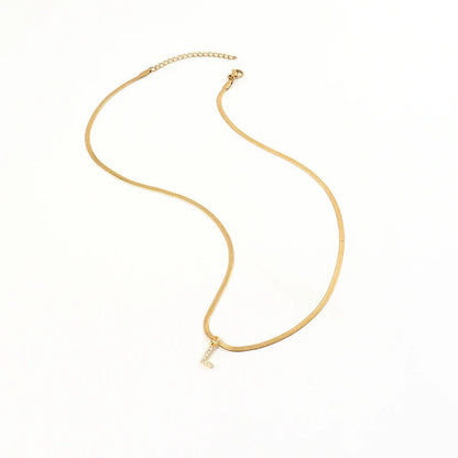 Mira - Trendy Letter Anhänger goldene Halskette