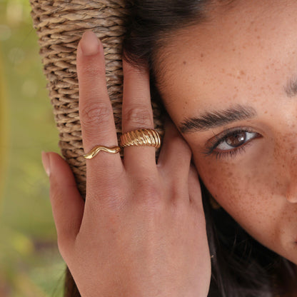 Velina - Ring mit wellenförmigem Detail